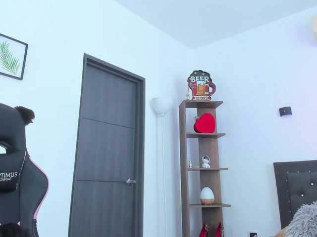 ValeenQueen live webcam show