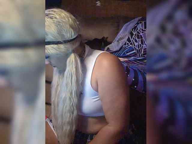 EbonyGoddessX webcam