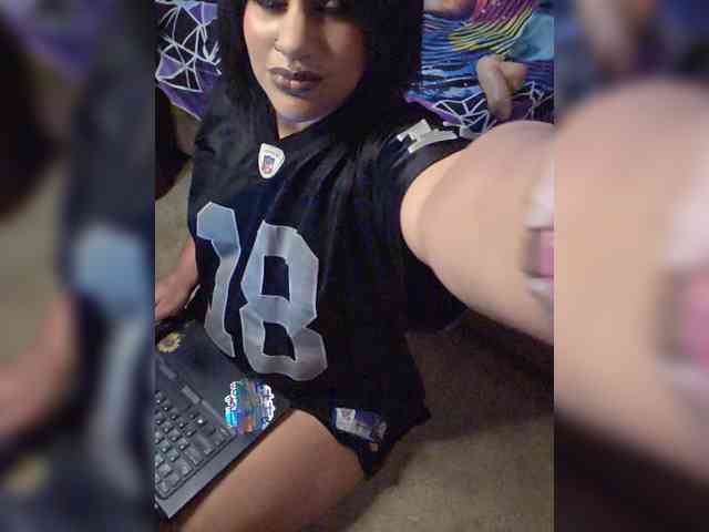 EbonyGoddessX webcam