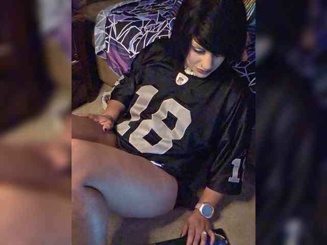 EbonyGoddessX webcam