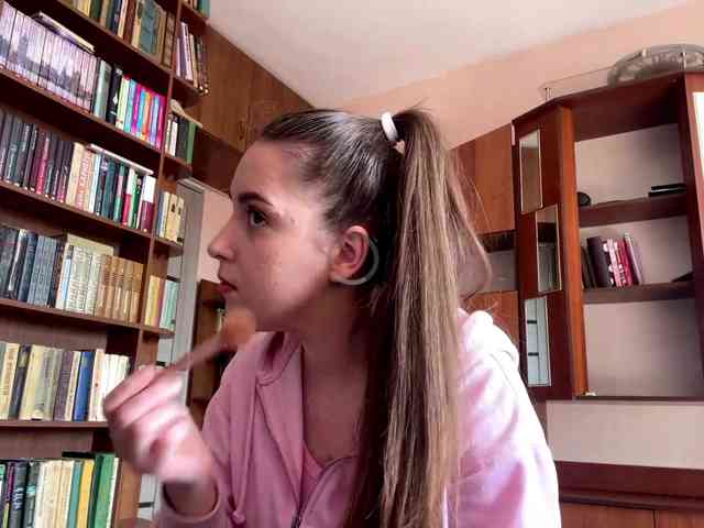 CeliaThouvenel webcam