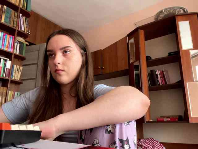 CeliaThouvenel webcam
