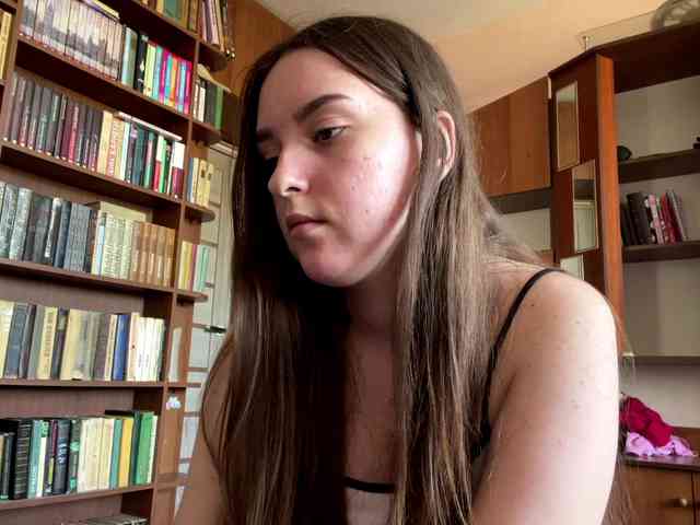 Modèle: CeliaThouvenel