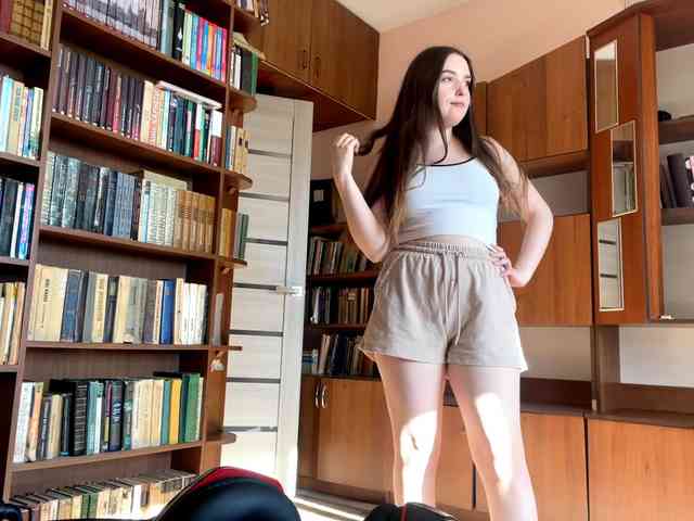 CeliaThouvenel webcam