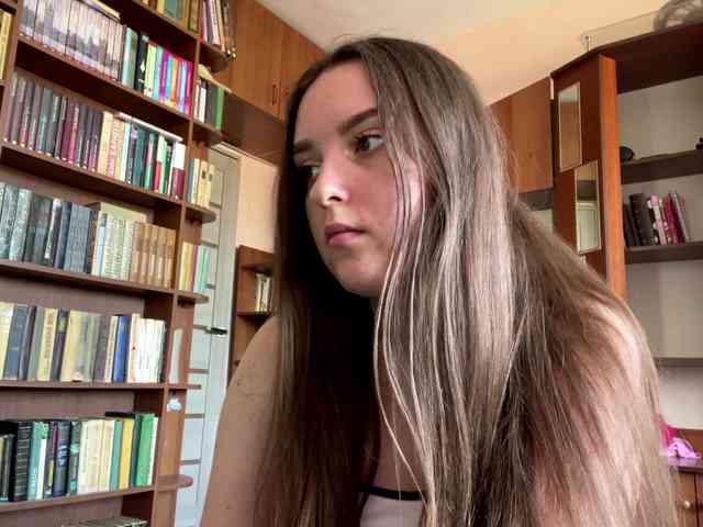 CeliaThouvenel webcam