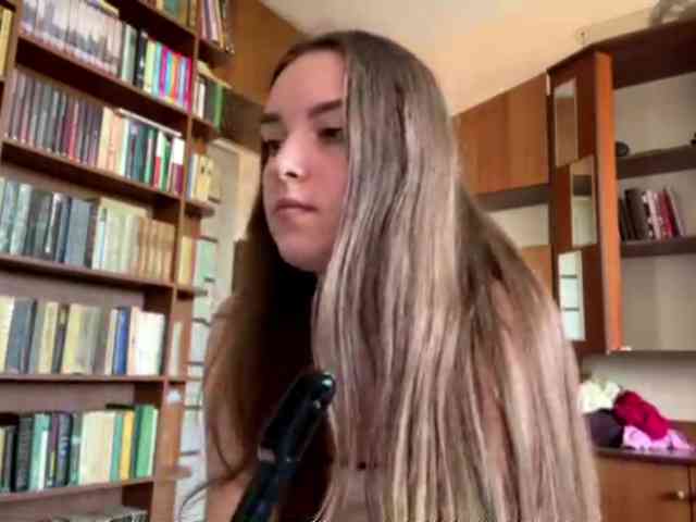 CeliaThouvenel webcam