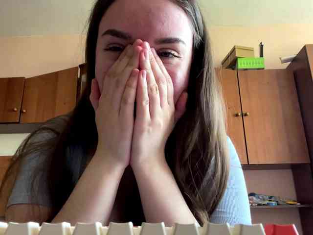 CeliaThouvenel webcam