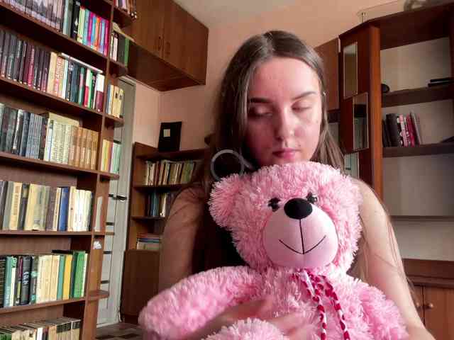 CeliaThouvenel webcam