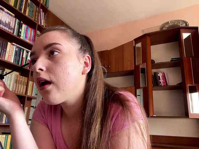 CeliaThouvenel webcam