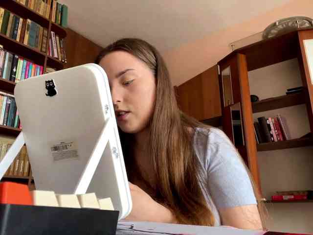 CeliaThouvenel webcam