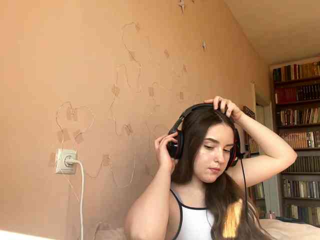 CeliaThouvenel webcam