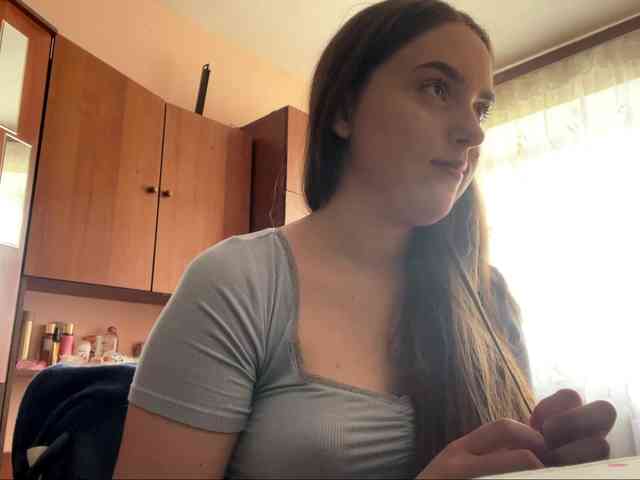 CeliaThouvenel webcam