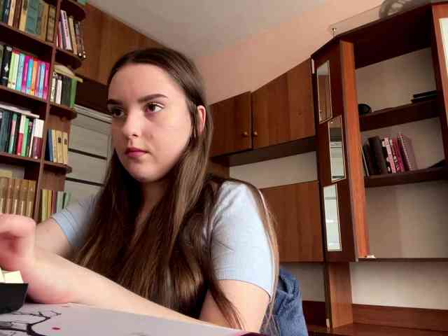 Modèle: CeliaThouvenel