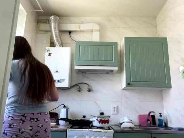 Modèle: CeliaThouvenel