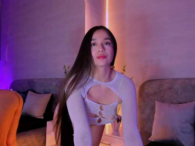 Nathaly-Blaze live cam on BongaCams
