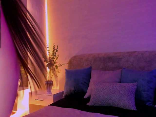 Nathaly-Blaze live cam on BongaCams