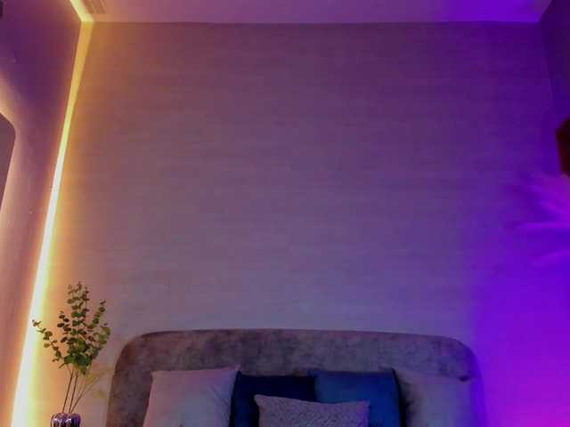 Nathaly-Blaze live cam on BongaCams