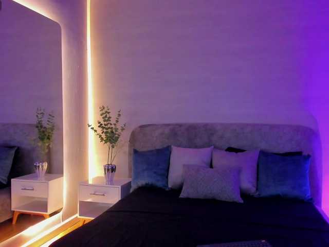 Nathaly-Blaze live webcam show