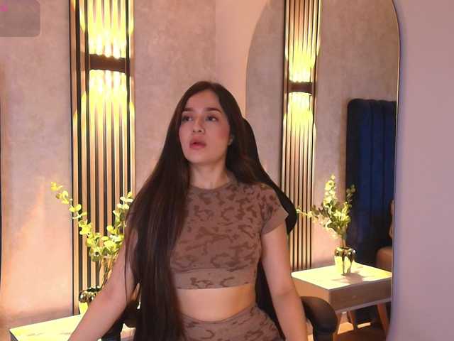 Nathaly-Blaze live cam on BongaCams
