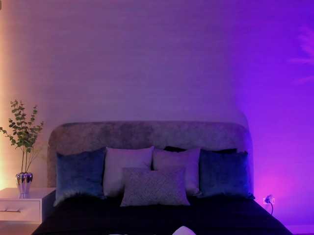 Nathaly-Blaze live webcam show