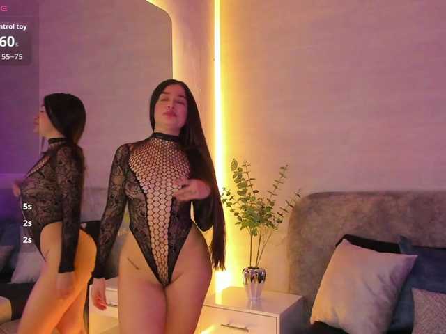 Nathaly-Blaze live cam on BongaCams