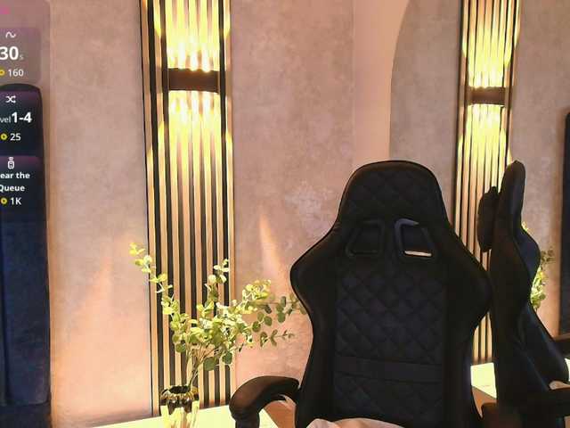 Nathaly-Blaze live cam on BongaCams