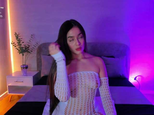 Nathaly-Blaze live cam on BongaCams