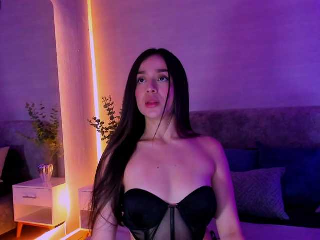 Nathaly-Blaze live cam on BongaCams