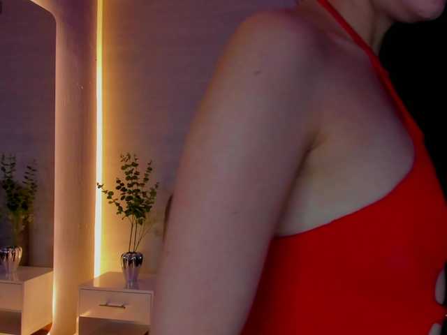 Nathaly-Blaze live webcam show