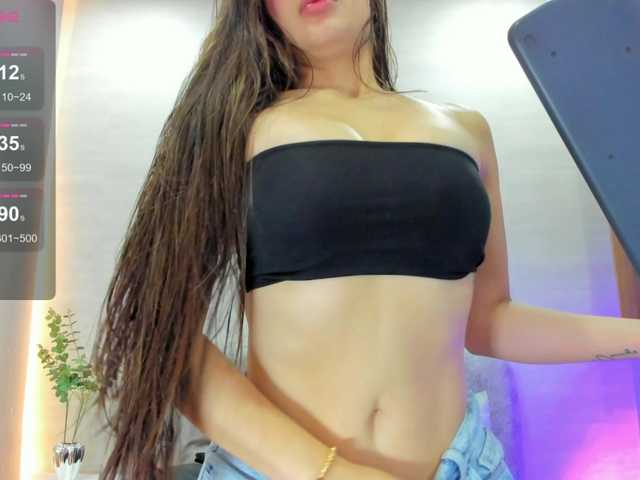 Nathaly-Blaze live cam on BongaCams