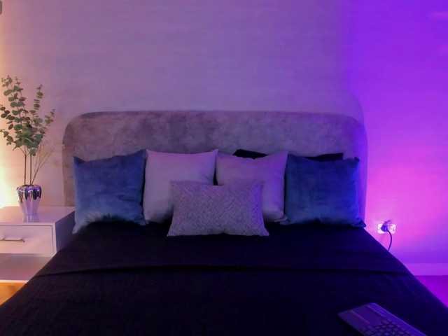 Nathaly-Blaze live webcam show