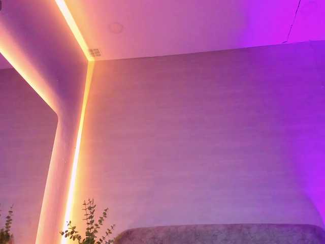 Nathaly-Blaze live cam on BongaCams