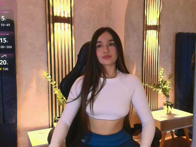 Nathaly-Blaze live cam on BongaCams