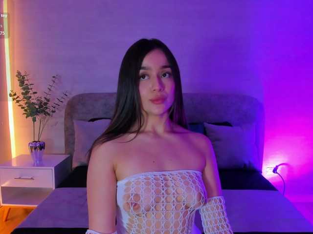 Nathaly-Blaze live cam on BongaCams