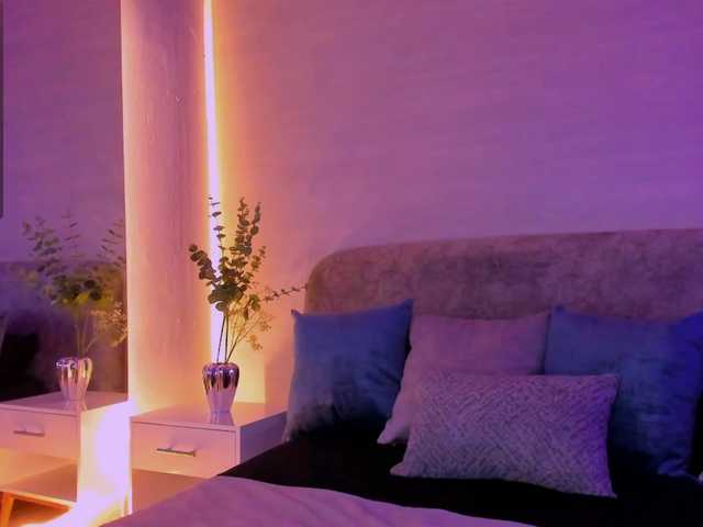 Nathaly-Blaze live cam on BongaCams