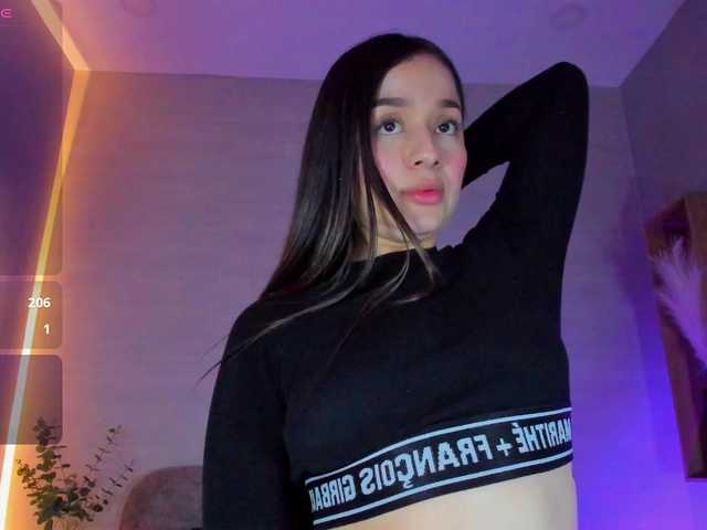 Nathaly-Blaze live cam on BongaCams