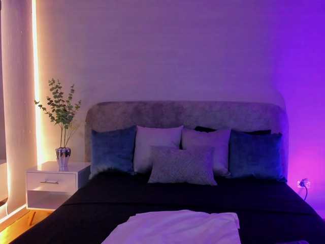 Nathaly-Blaze live webcam show
