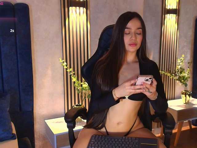 Nathaly-Blaze live cam on BongaCams