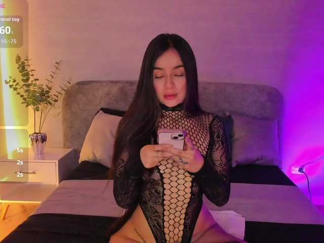 Nathaly-Blaze live cam on BongaCams