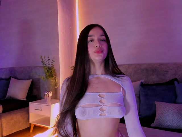 Nathaly-Blaze live cam on BongaCams