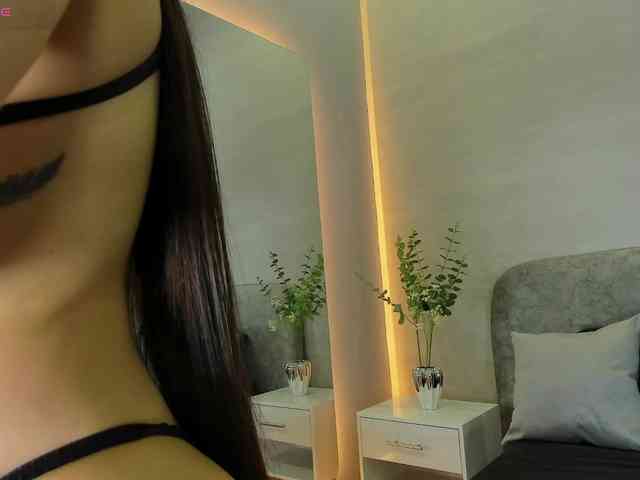 Nathaly-Blaze webcam