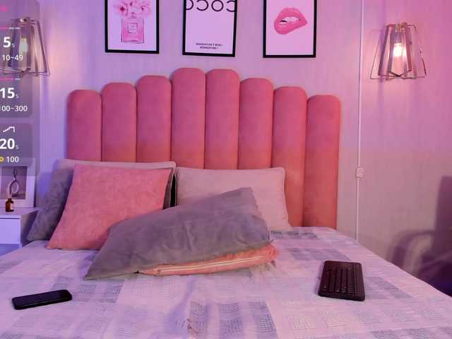 emmasky live cam on BongaCams