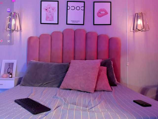 emmasky live cam on BongaCams