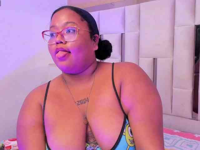 AlyssaGregory webcam