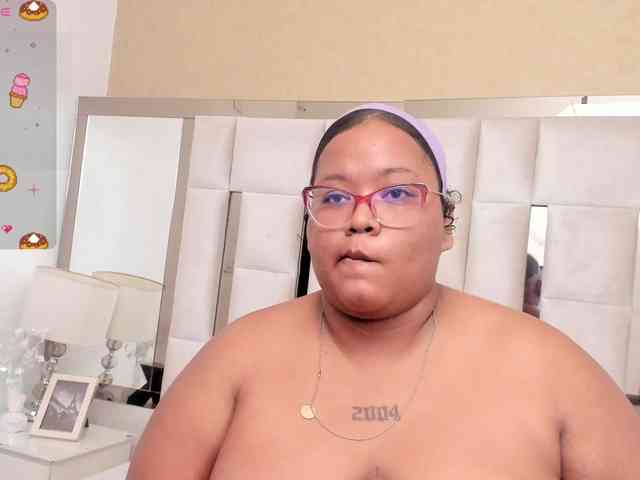 AlyssaGregory webcam