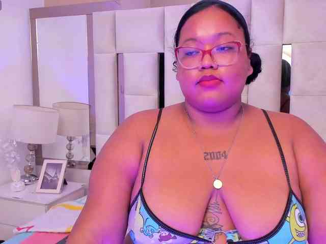 AlyssaGregory webcam