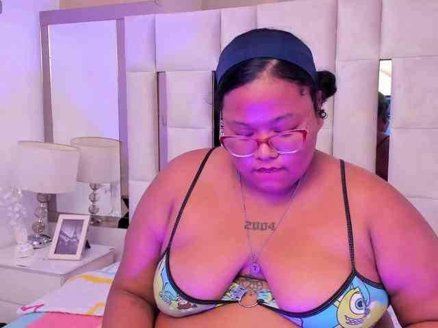 AlyssaGregory webcam