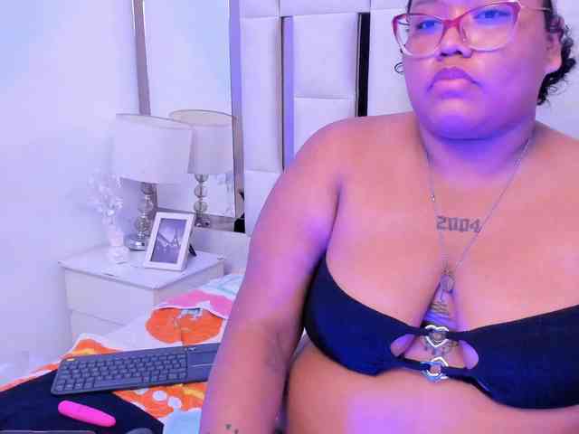 AlyssaGregory webcam