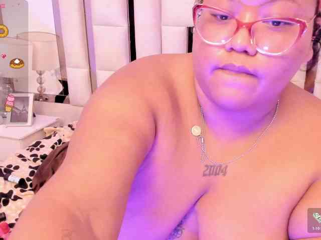 AlyssaGregory webcam