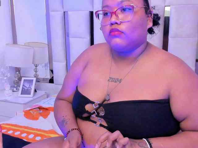 AlyssaGregory webcam